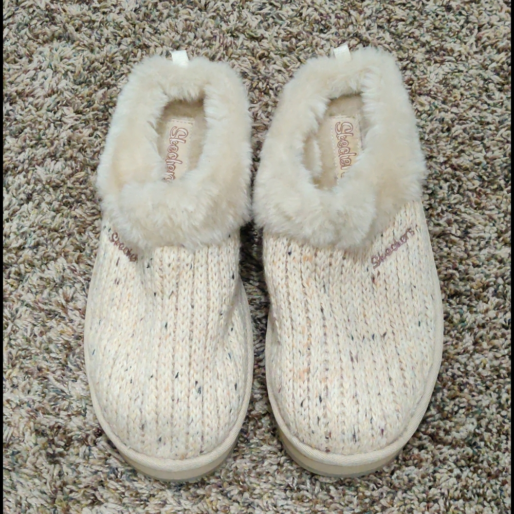 Brand New Skechers Clogs with Fur Lining